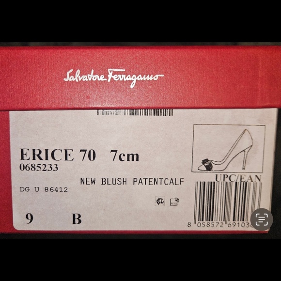 Ferragamo Erice Blush Patent New With Box and Bag - Picture 2 of 2